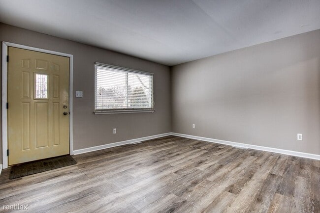 Building Photo - 3 br, 1 bath House - 4335 Crestdale Ave