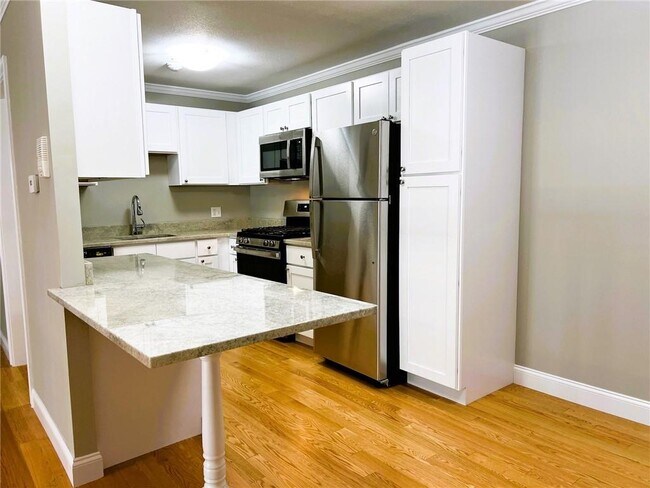 Foto del edificio - 395 Mendon Rd