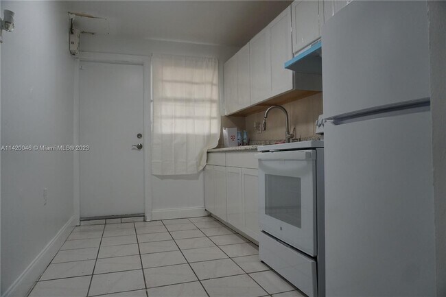 Building Photo - 2168 NW 28th St