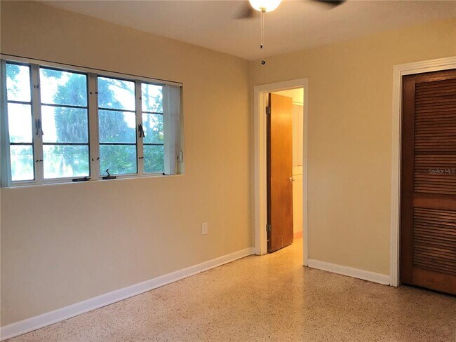 Building Photo - 1212 Tanager Dr