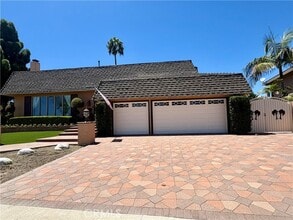 Building Photo - 20441 Ravenwood Ln