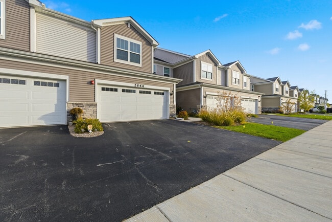 Building Photo - 2666 Martini St