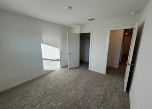 Building Photo - 3527 Shearwater St