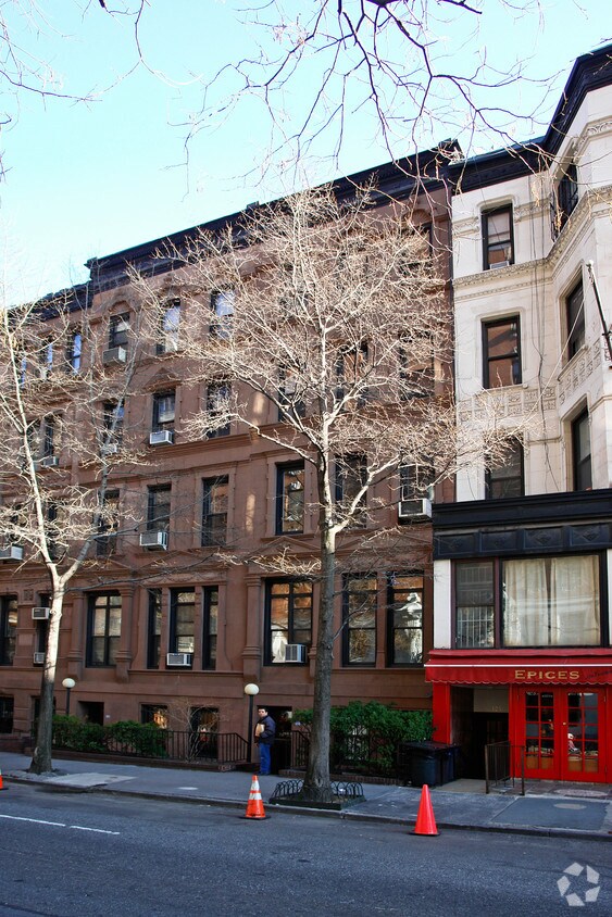 Foto del edificio - 105 W 70th St