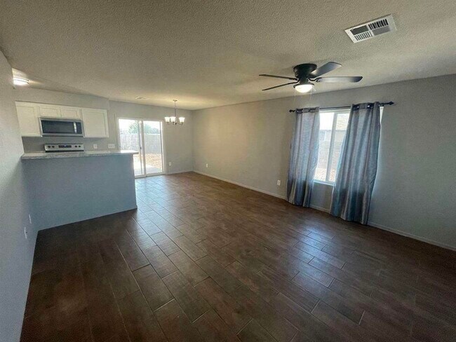 Foto del edificio - 3736 S Susannah Dr