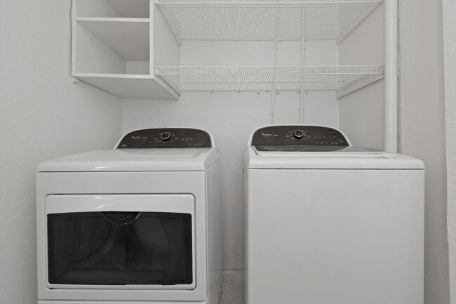 Photo - 5148 Tampa Bay Growth Fund 2 LLC Apartment