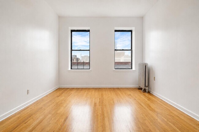 Foto del edificio - 201 W 105th St