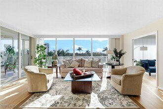 Building Photo - 6361 Pelican Bay Blvd