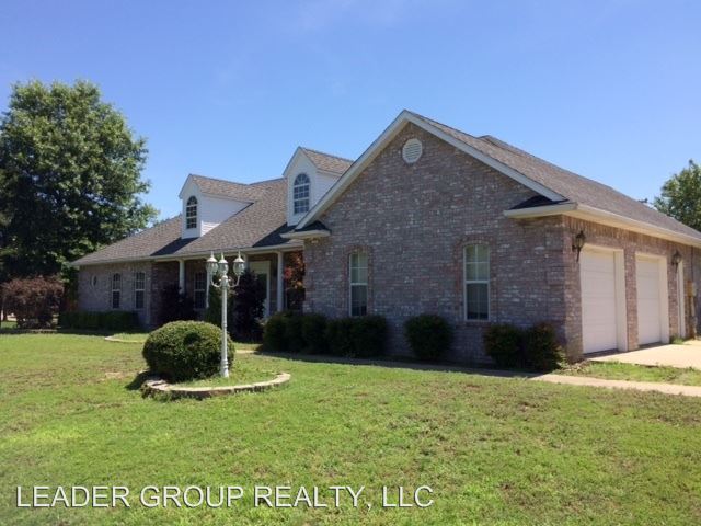 Building Photo - 36 Jamestown Cir