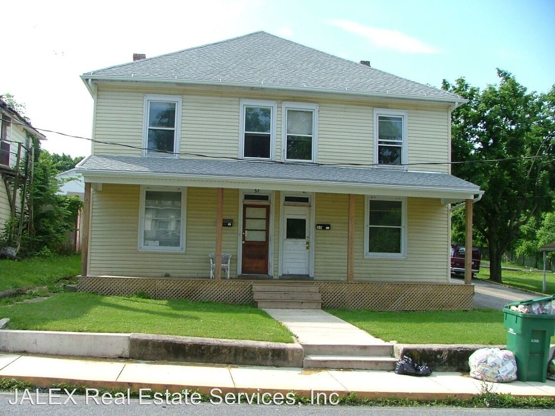 37 Richard Ave, Shippensburg, PA 17257 House Rental in Shippensburg