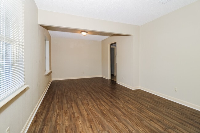 Building Photo - Beautiful Brick 3 Bedroom
