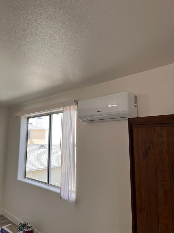 Foto del edificio - 5731 1/2 Case Avenue, Unit