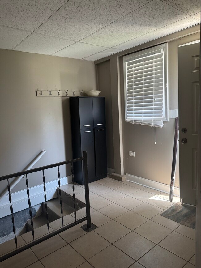 Foto del edificio - 1402 S State St