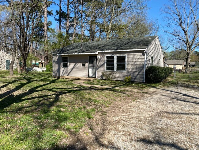 Foto del edificio - 3 Bedroom 1 Bath home in Millington