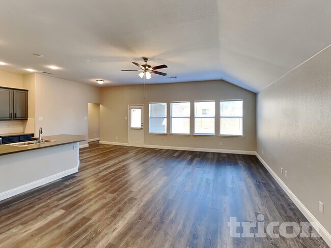 Foto del edificio - 12608 Summerwood Dr