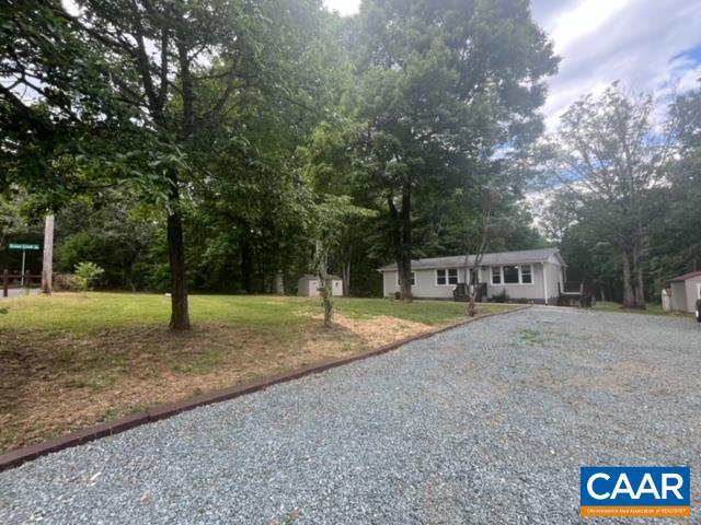 Foto del edificio - 6250 Secretarys Sand Rd