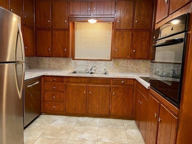 Foto del edificio - 2240 Shady Meadow Dr