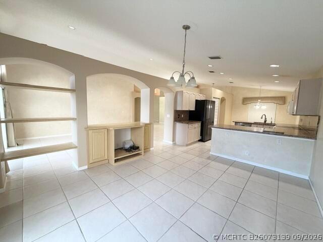 Foto del edificio - 5374 Oakmont Village Cir