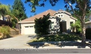 Foto principal - 4 br, 3 bath House - 266 W. Country Club Dr.