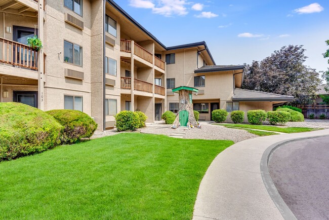 Community Exterior - Pueblo Regent Senior Apartments