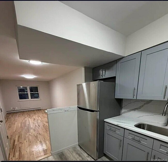 Foto del edificio - 78-07 24th Ave