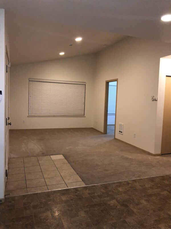 Foto del edificio - 11050 16th Ave SW