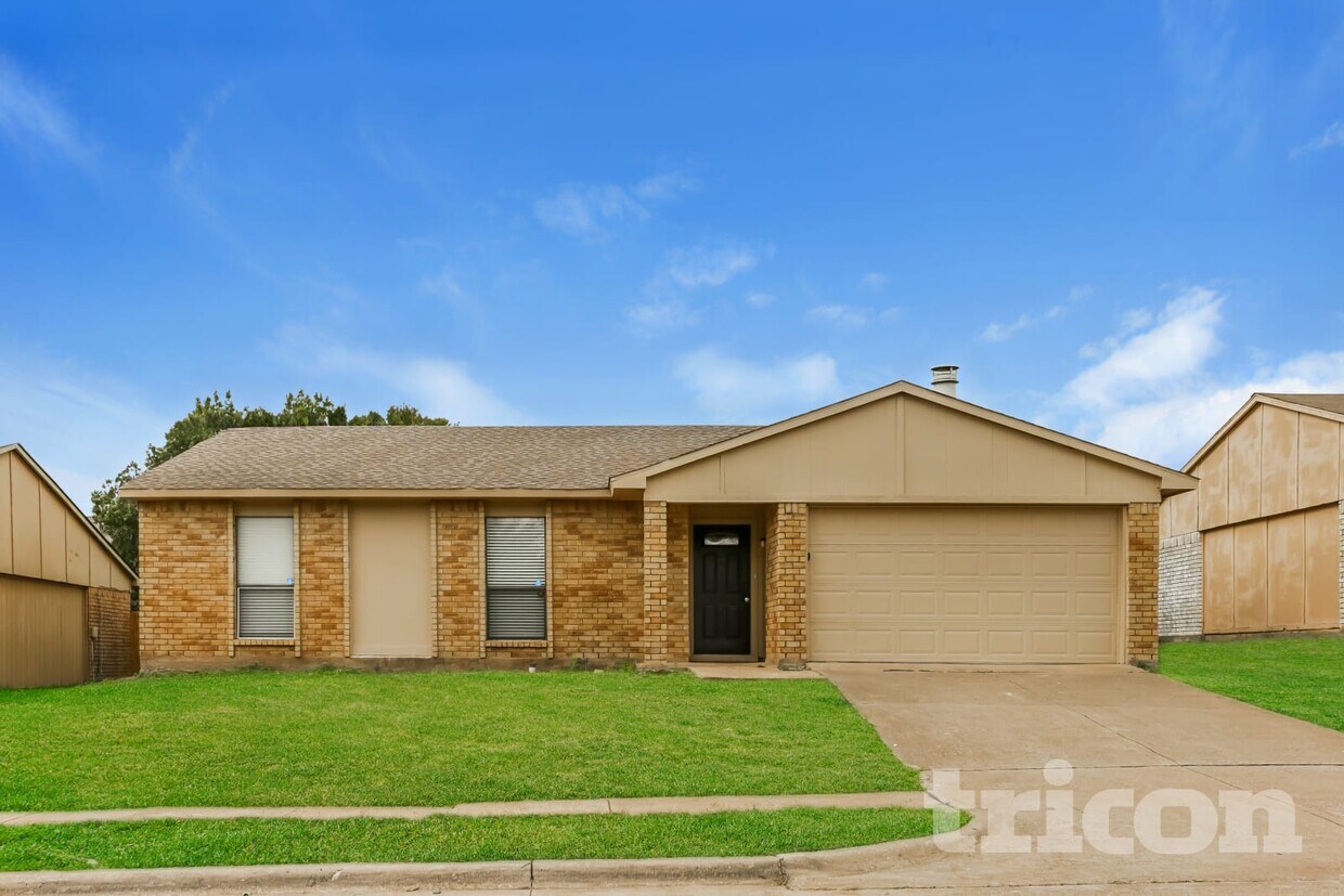 Foto principal - 9215 Sophora Dr