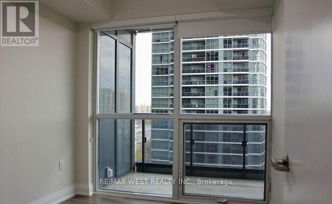 Photo du bâtiment - 9 Valhalla Inn Rd