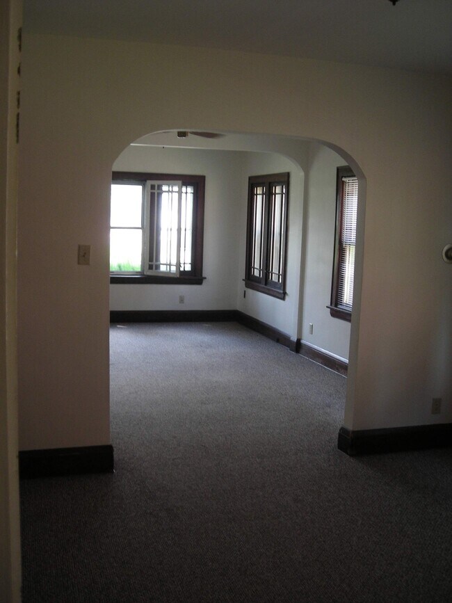 Fromt living room - 2103 Grant Ave