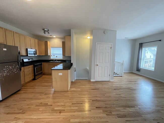 Foto del edificio - 6823 S Dorchester Ave
