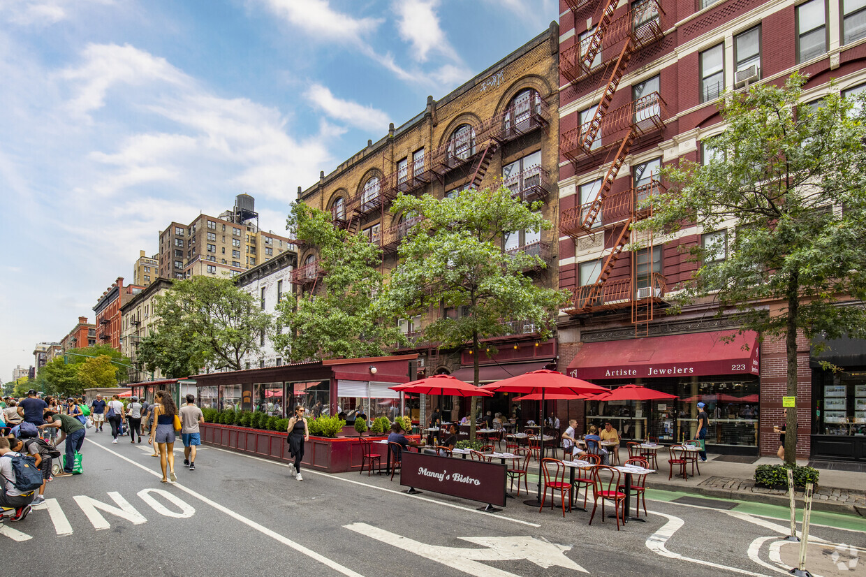 229 Columbus Ave New York, NY 10023-4007 - 229 Columbus Avenue