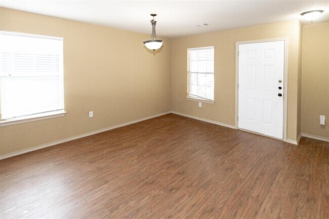 Foto del edificio - 11800 Savanna Canyon Ct