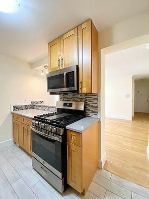 Foto del edificio - 3 bedroom in Bronx NY 10463