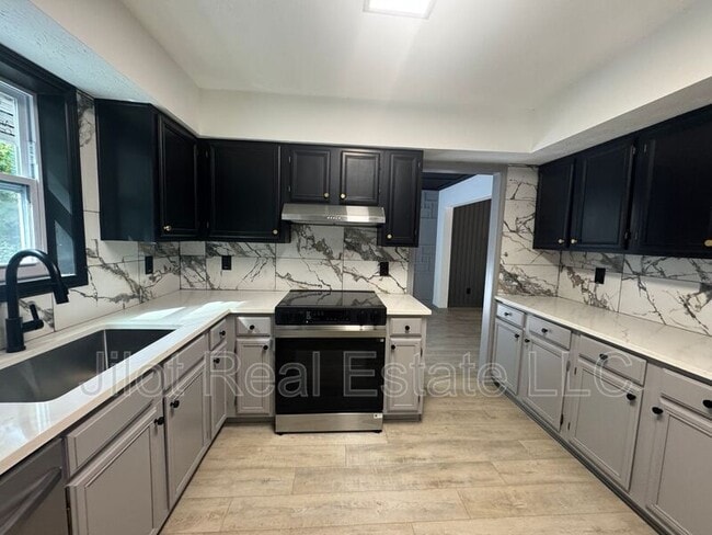 Foto del edificio - 63 Lakeview Ln