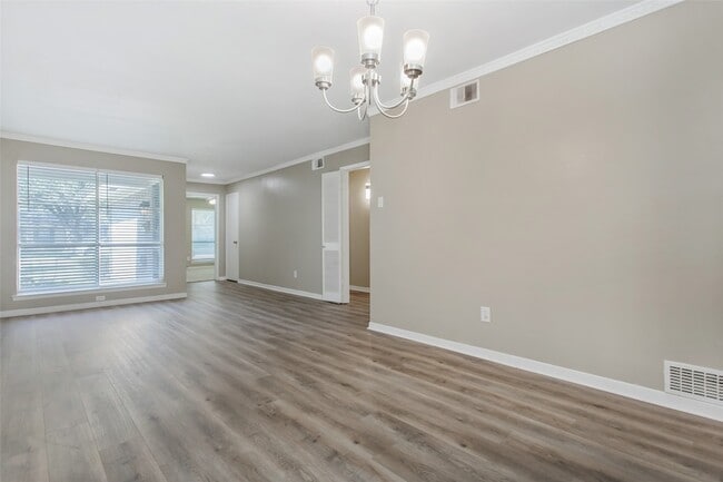 Building Photo - 7440 Walling Ln