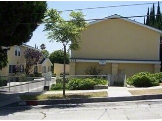 Building Photo - 578 Stepney St