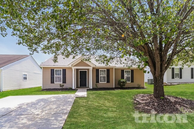 Building Photo - 10207 Green Hedge Ave