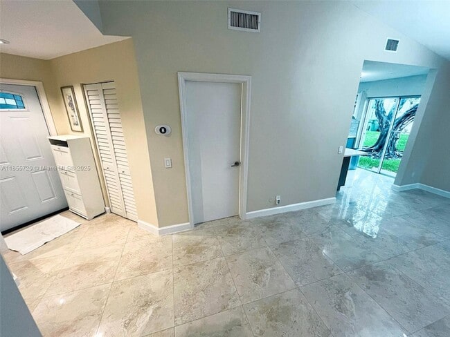 Foto del edificio - 1462 Springside Dr
