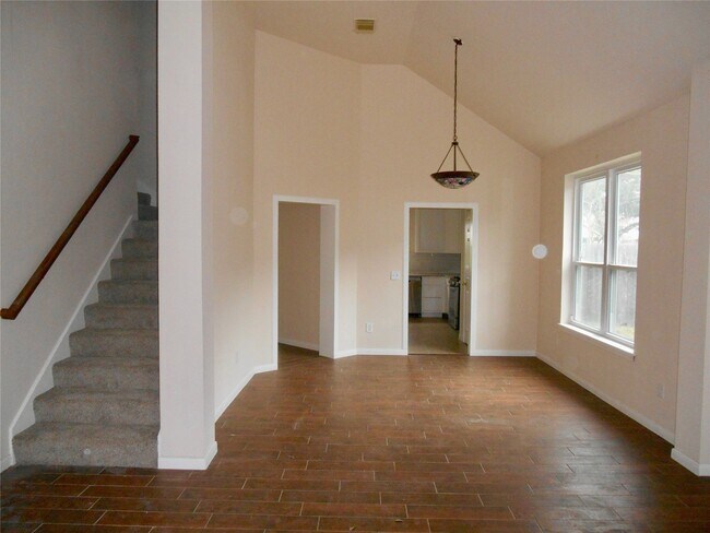 Foto del edificio - 6203 Faulkner Ridge Dr