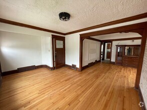 Building Photo - 3600-3602 N Port Washington Rd