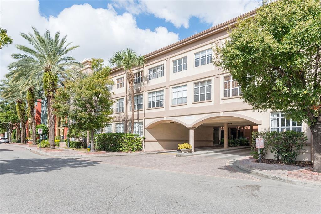 Foto principal - 2402 W Azeele St