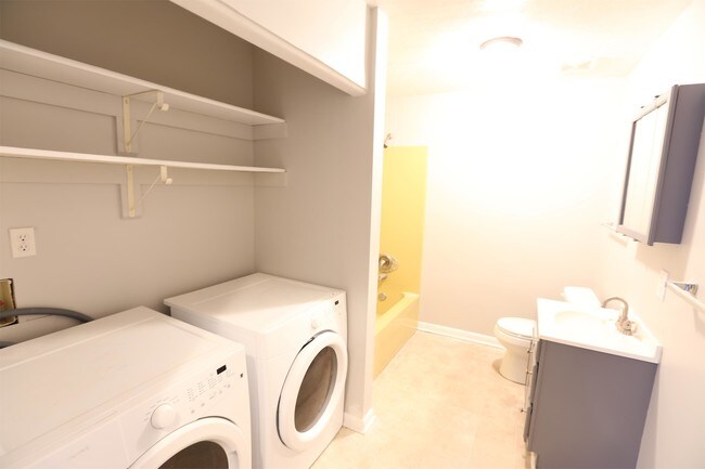 Foto del edificio - 4419 Angus Rd