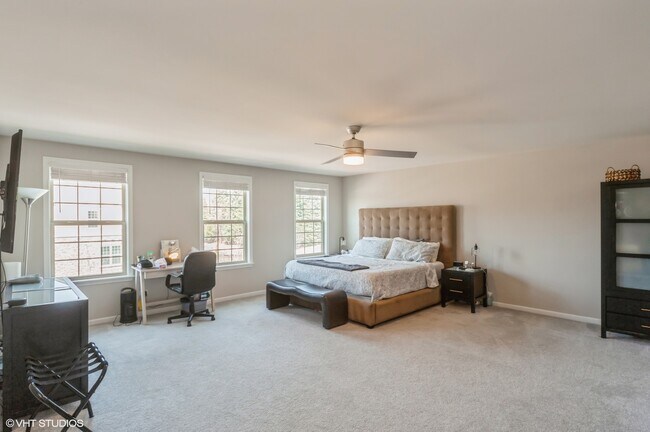 Foto del edificio - 206 Belmont Dr