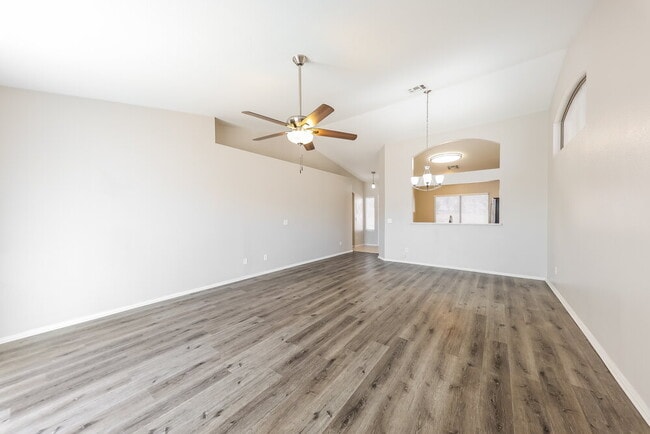 Building Photo - 8711 N 112th Ave