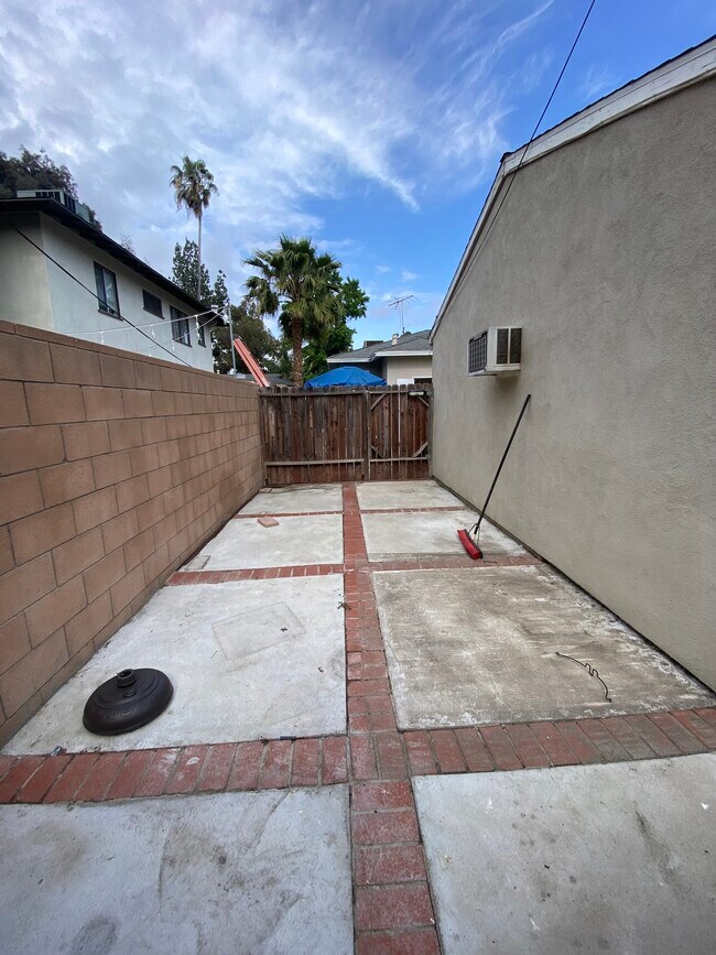 4847 Topanga Canyon Blvd, Los Angeles, CA 91364 House Rental in Los