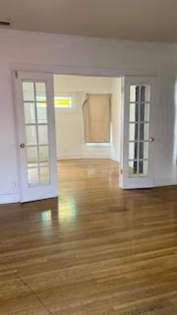 Building Photo - Beautiful Spacious Home - 1 Month Free
