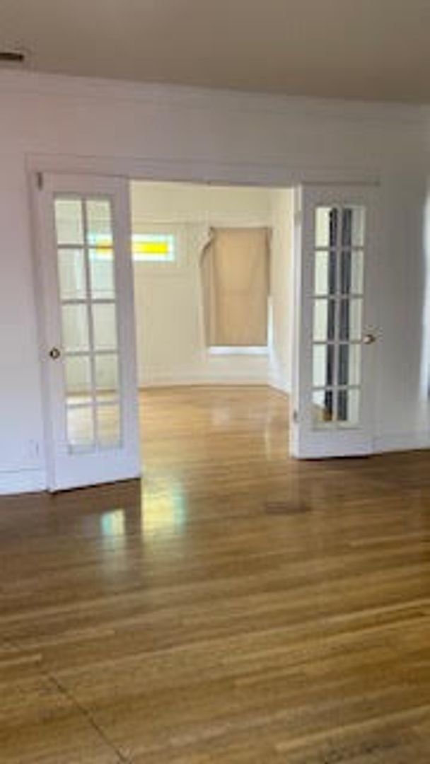 Foto del edificio - Beautiful Spacious Home - 1 Month Free