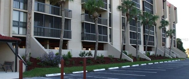 Building Photo - 21405 Olean Blvd