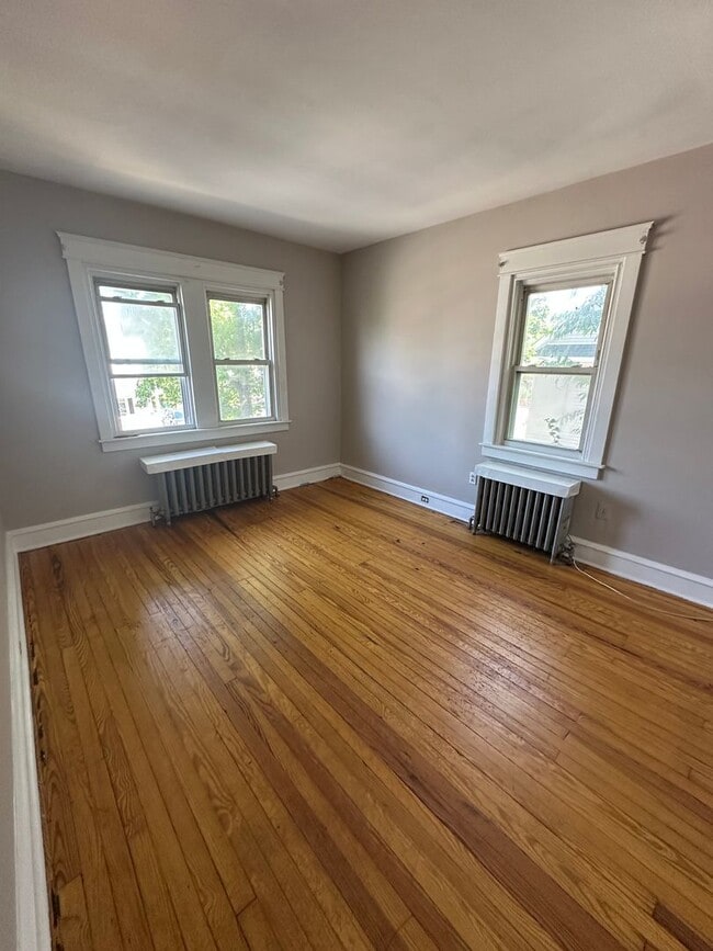 Building Photo - 1010 Chestnut St