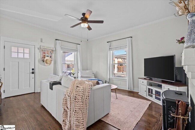 Building Photo - 40 Seyle St